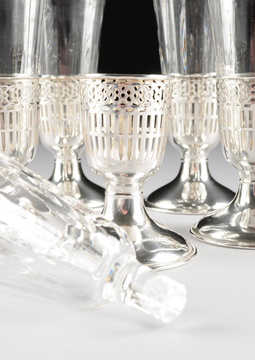 A GROUP OF SIX AMERICAN RETICULATED STERLING SILVER ITEMS, CIRCA 1910, comprising a Frank Whiting - Image 7 of 11