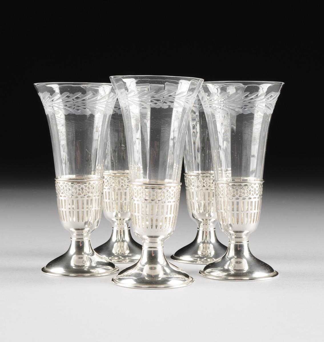 A GROUP OF SIX AMERICAN RETICULATED STERLING SILVER ITEMS, CIRCA 1910, comprising a Frank Whiting - Image 2 of 11