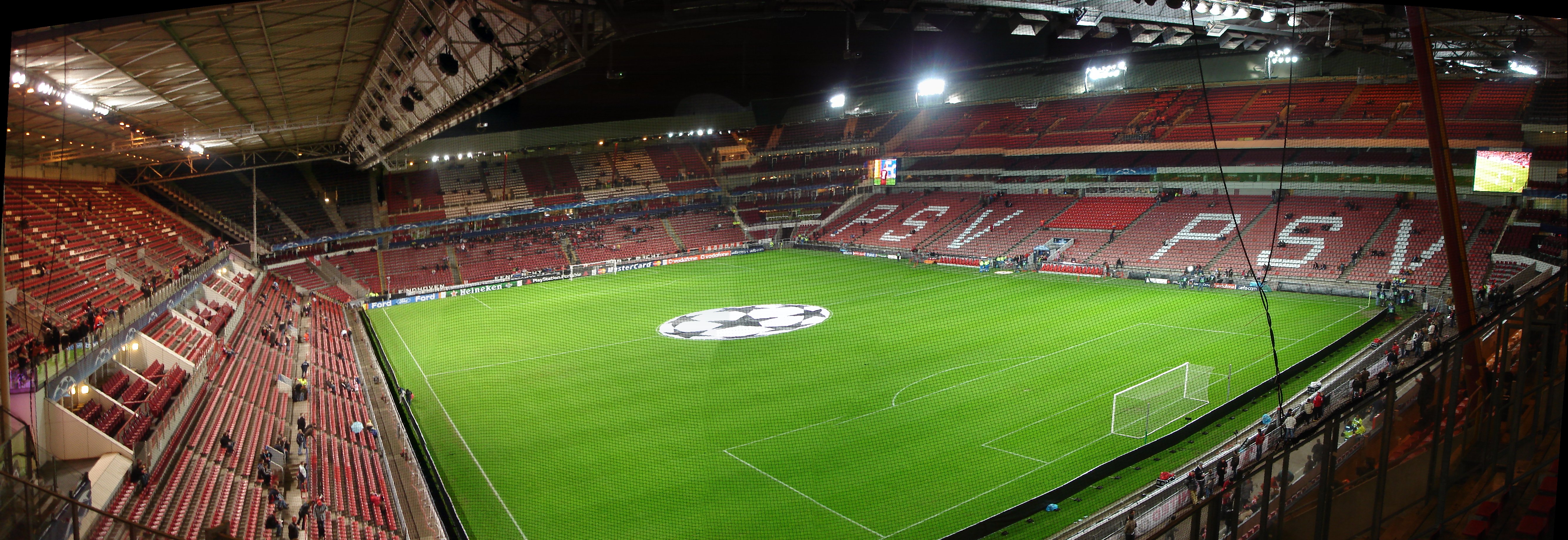 VIP Guests of PSV Eindhoven a wonderful game day experience - Image 4 of 4