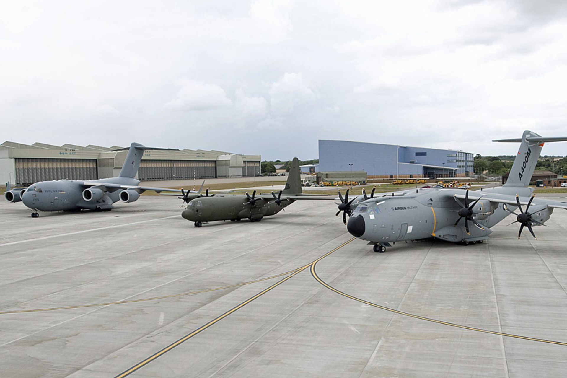 VIP Tour of RAF Brize Norton - Image 3 of 3