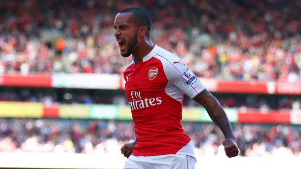 Theo Walcott Personally Donates His Own Football Boots