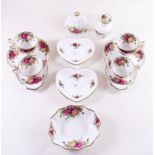 A group of miscellaneous Royal Albert Country Roses items