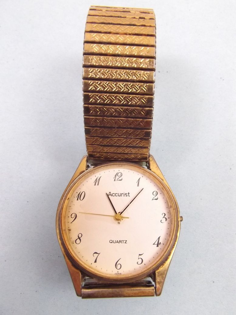 An Accurist gents vintage wrist watch