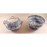 A Maling blue and white large fruit bowl, 26cm diameter and a Villeroy and Boch blue and white
