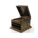 Table grand gramophone: a Columbia Model 19, in oak case (lacking soundbox)