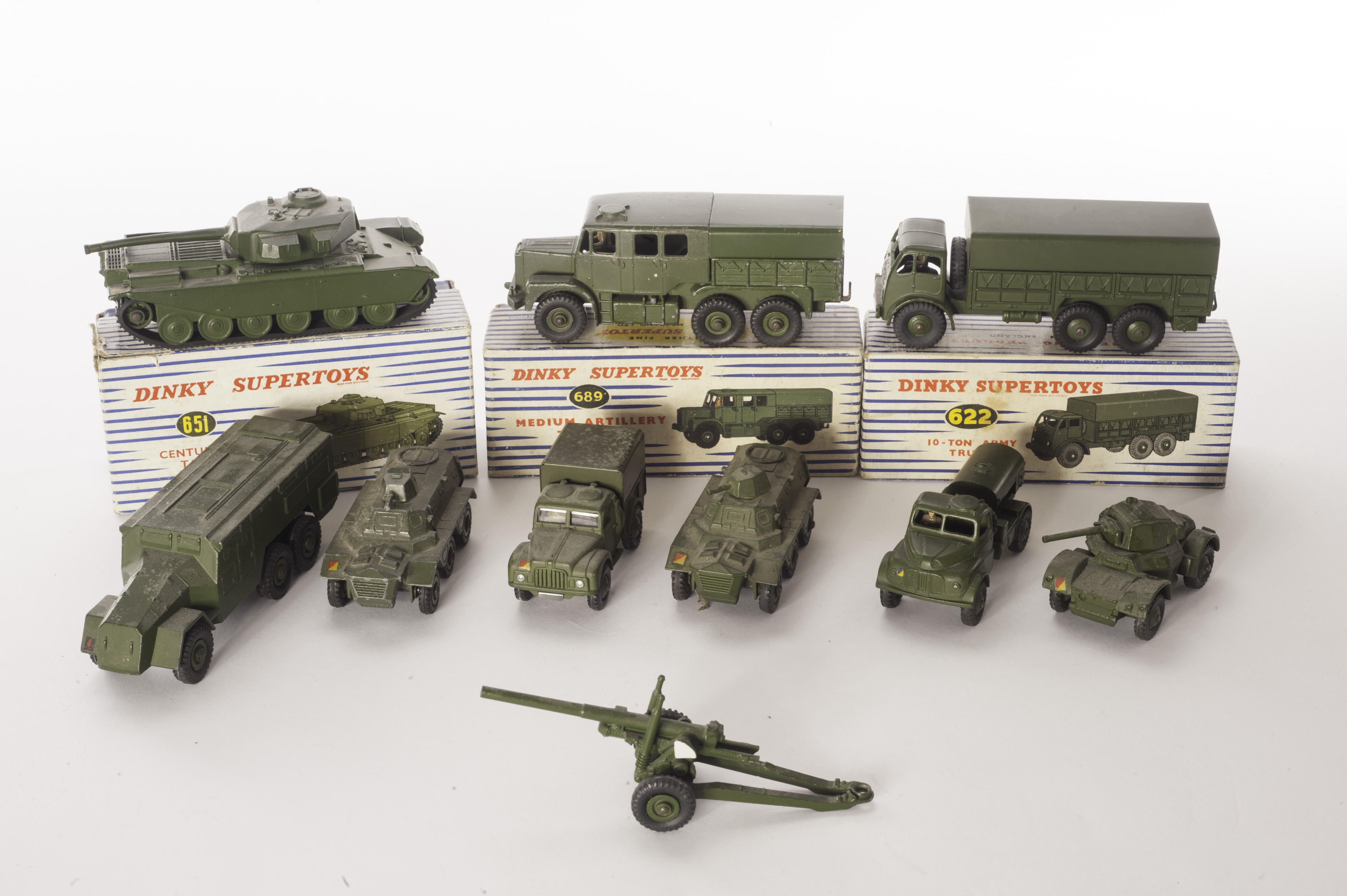 Military Dinky Toys, including 622 10Ton Army Truck, 689 Medium