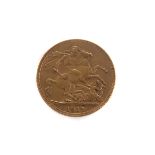 A George V gold full sovereign, dated 1911, VG