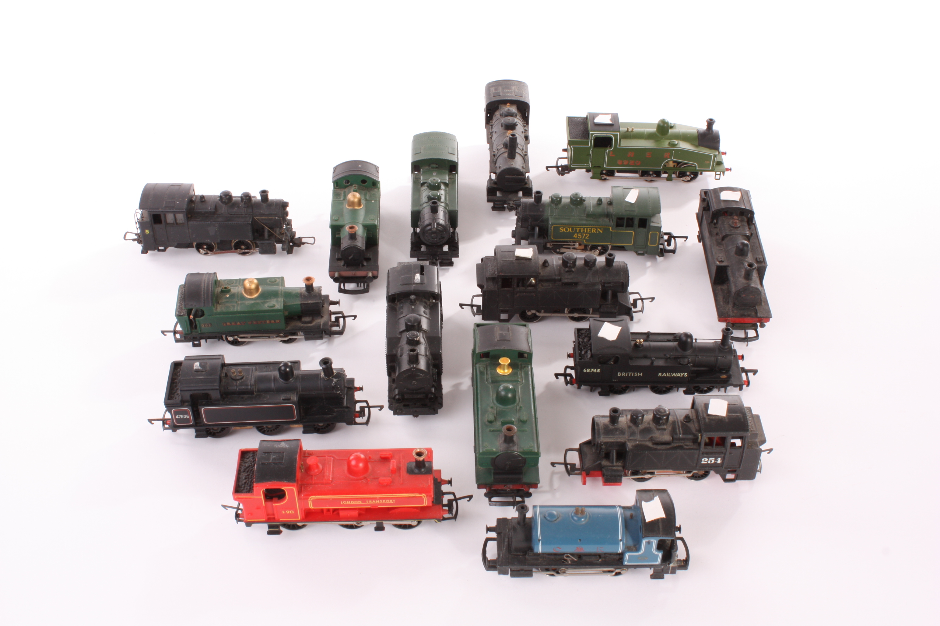 Hornby Triang Jouef Lima Mainline 00 Gauge Tank Locomotives: including Hornby LT RED Pannier and GWR