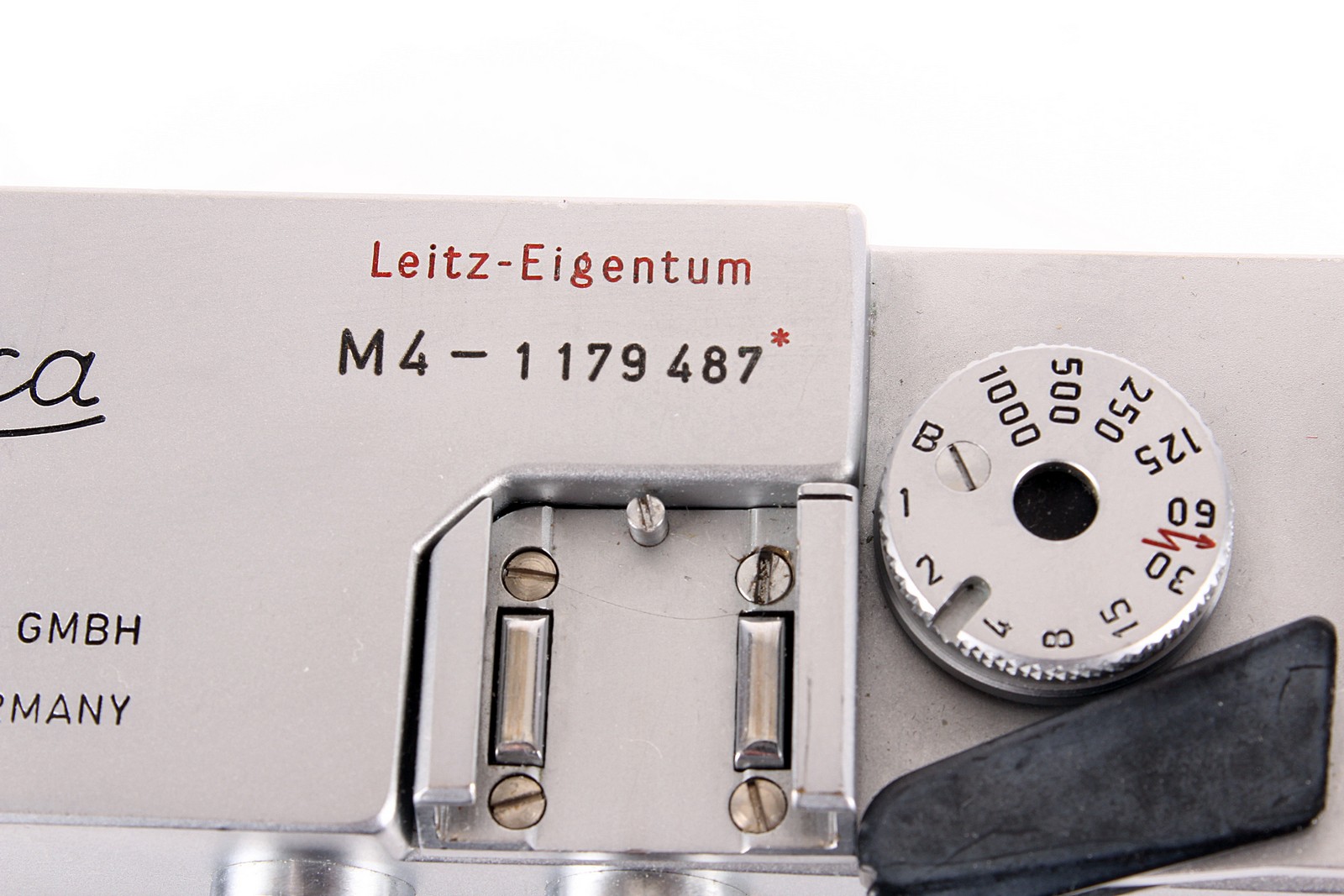 A Leica M4 Rangefinder Body, chrome, serial no. 1179487, body, G-VG, shutter working; engraving to