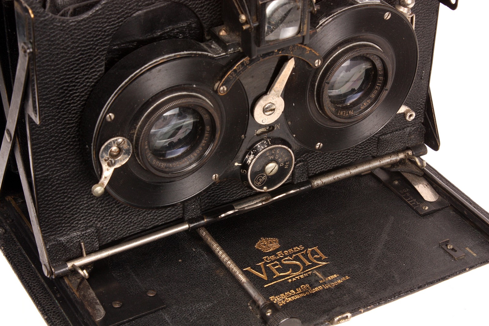 An Adams & Co. Vesta Stereo Camera, 10x15cm, serial no. 905, with Ross Zeiss Tessar f/6.3 112mm - Image 2 of 3