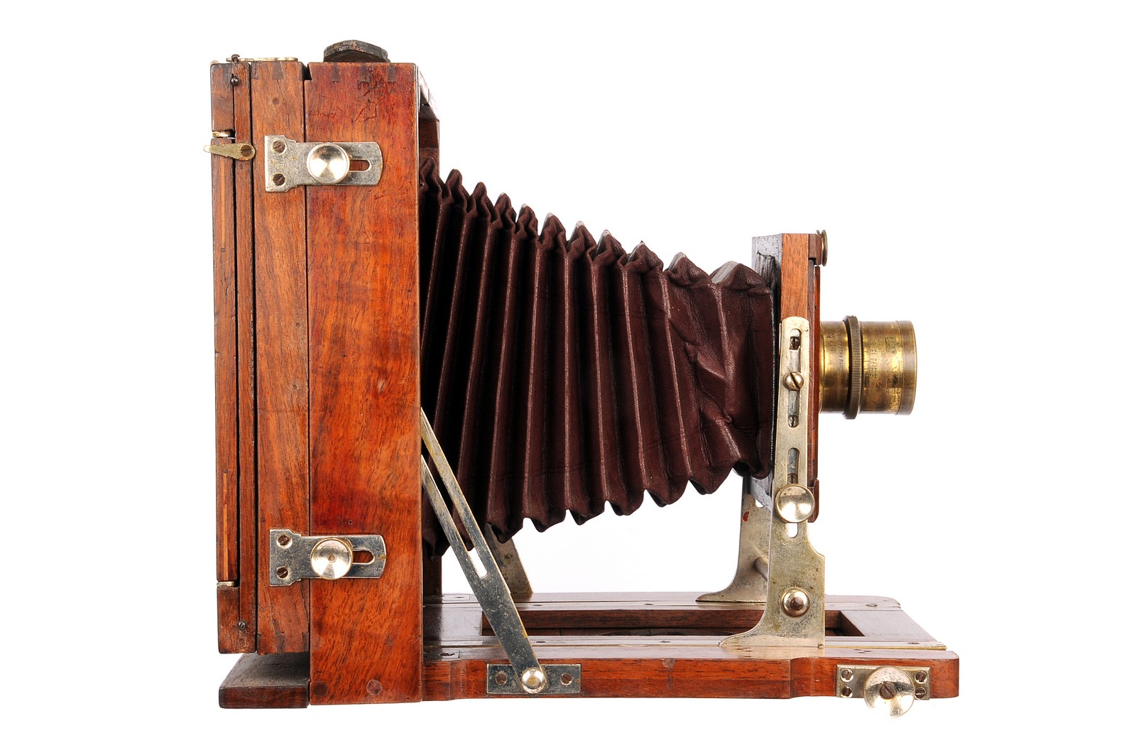 An Unmarked French Mahogany Field Camera, 5x7”, with Rectilineaire Extra Rapid f/8 13x18 brass lens, - Image 3 of 3