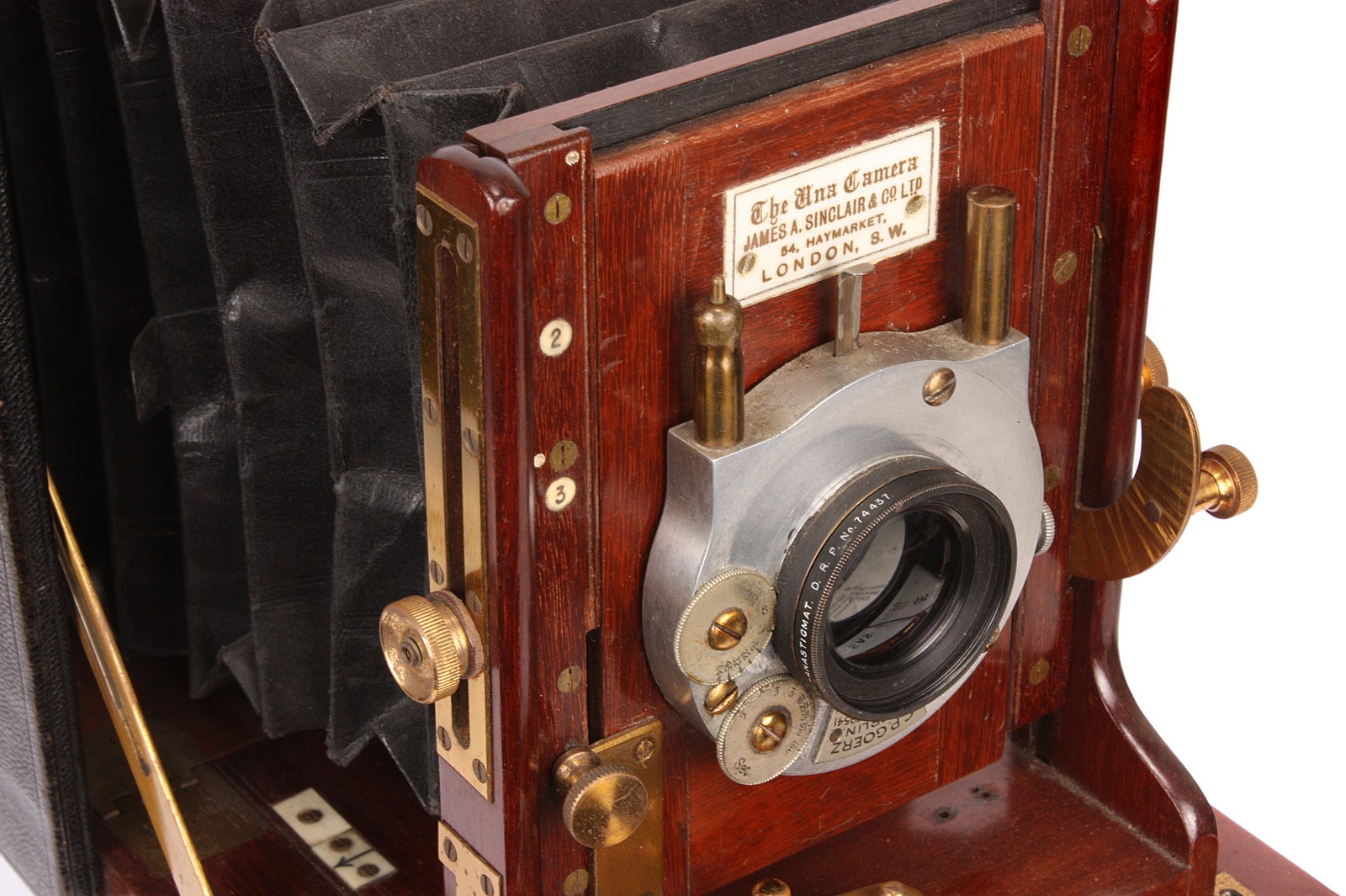 A James A. Sinclair Una Hand Camera, 3½x5½, with C. P. Goerz Doppel-Anastigmat f/6.3 lens, serial - Image 2 of 3