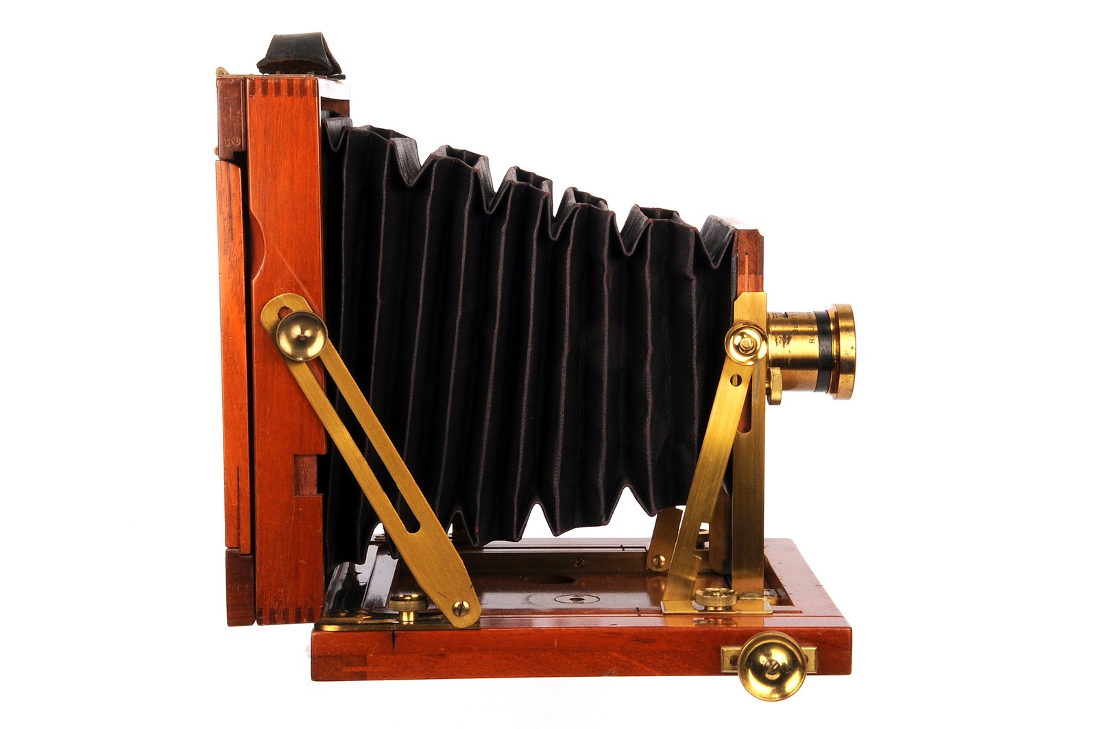 An Unmarked Mahogany Field Camera, with rear swing movements, 4½x6¼, with Busch’s Rapid Aplanat No.2 - Image 3 of 3