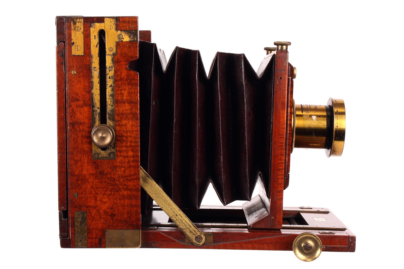 A Perken, Son & Rayment Patent Mahogany Field Camera, 4½x6¼, brass bound, with Perken, Son & Rayment - Image 3 of 4