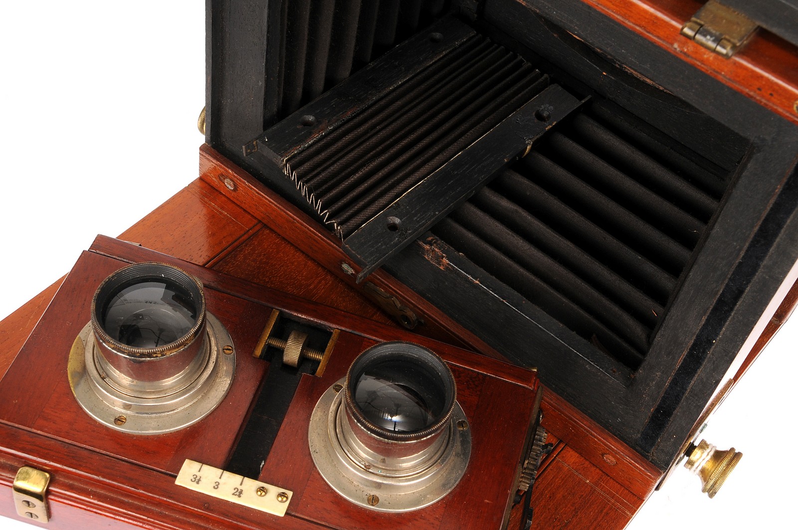 The Standard Stereoscopic Company Mahogany Stereo Tailboard Camera, 4½x6¼, with unmarked aluminium - Image 3 of 3