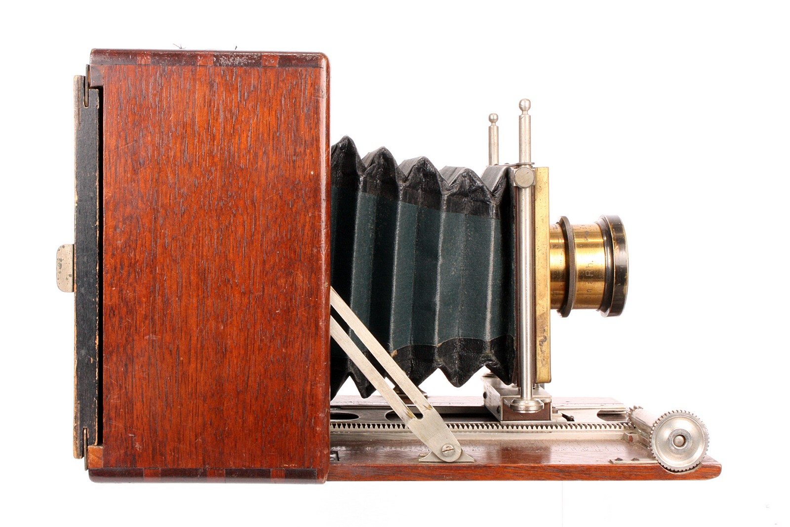 An Unmarked Mahogany Box Camera, Continental, 5x7”, with Hefixtigmat f/7.7 210mm brass lens, - Image 3 of 3