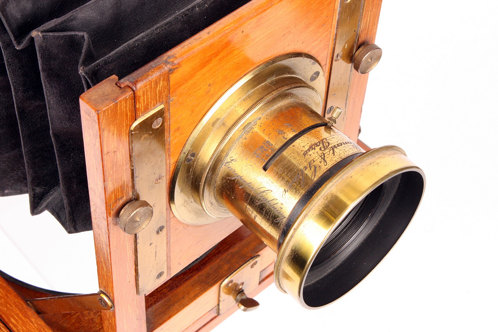 An Unmarked Continental Mahogany Field Camera, serial no. 6528, 4½x6¼, with Clement & Gilmer - Image 2 of 3