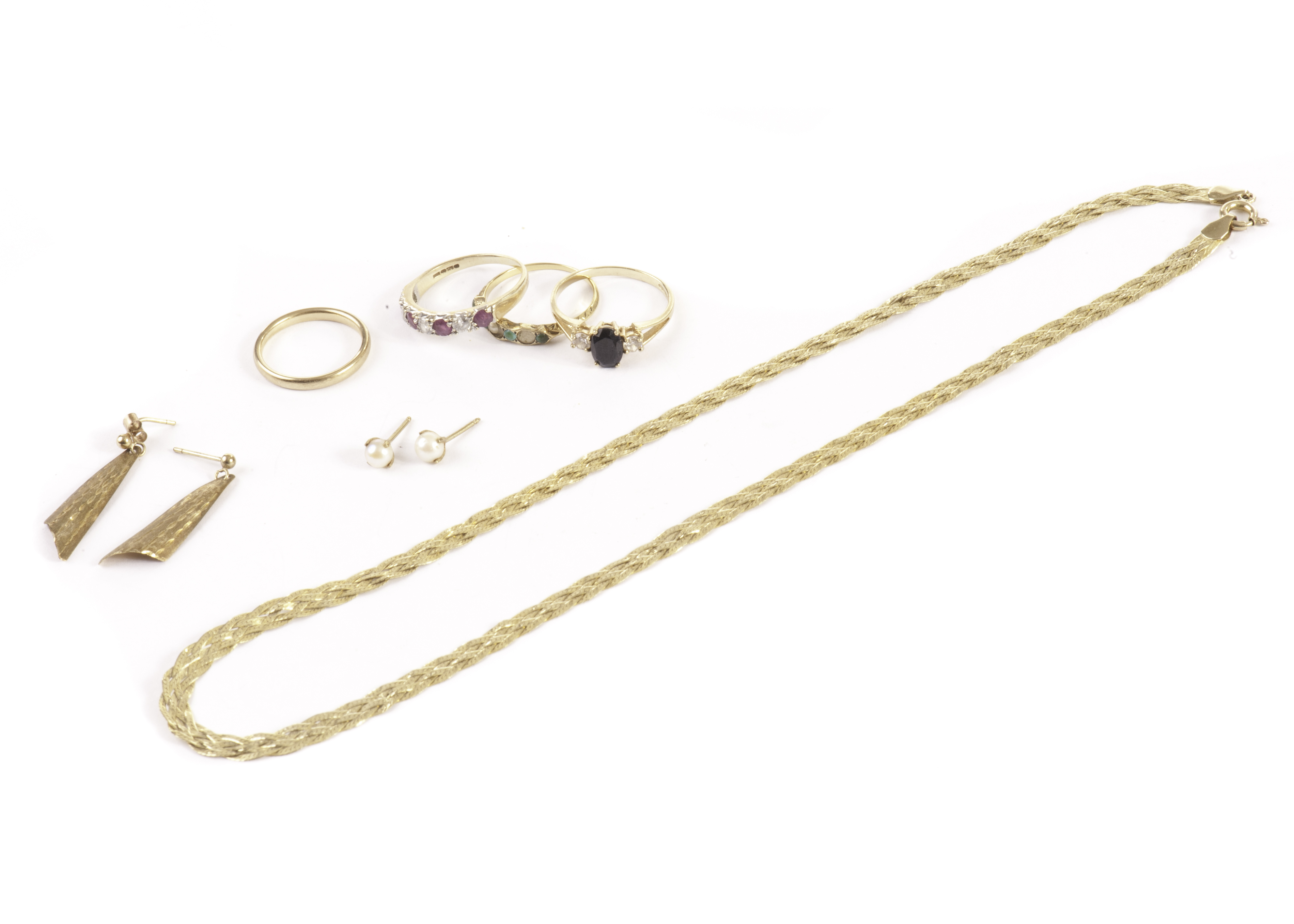 A group of 9ct gold and yellow metal jewellery, including a flattened link necklace, three gem set