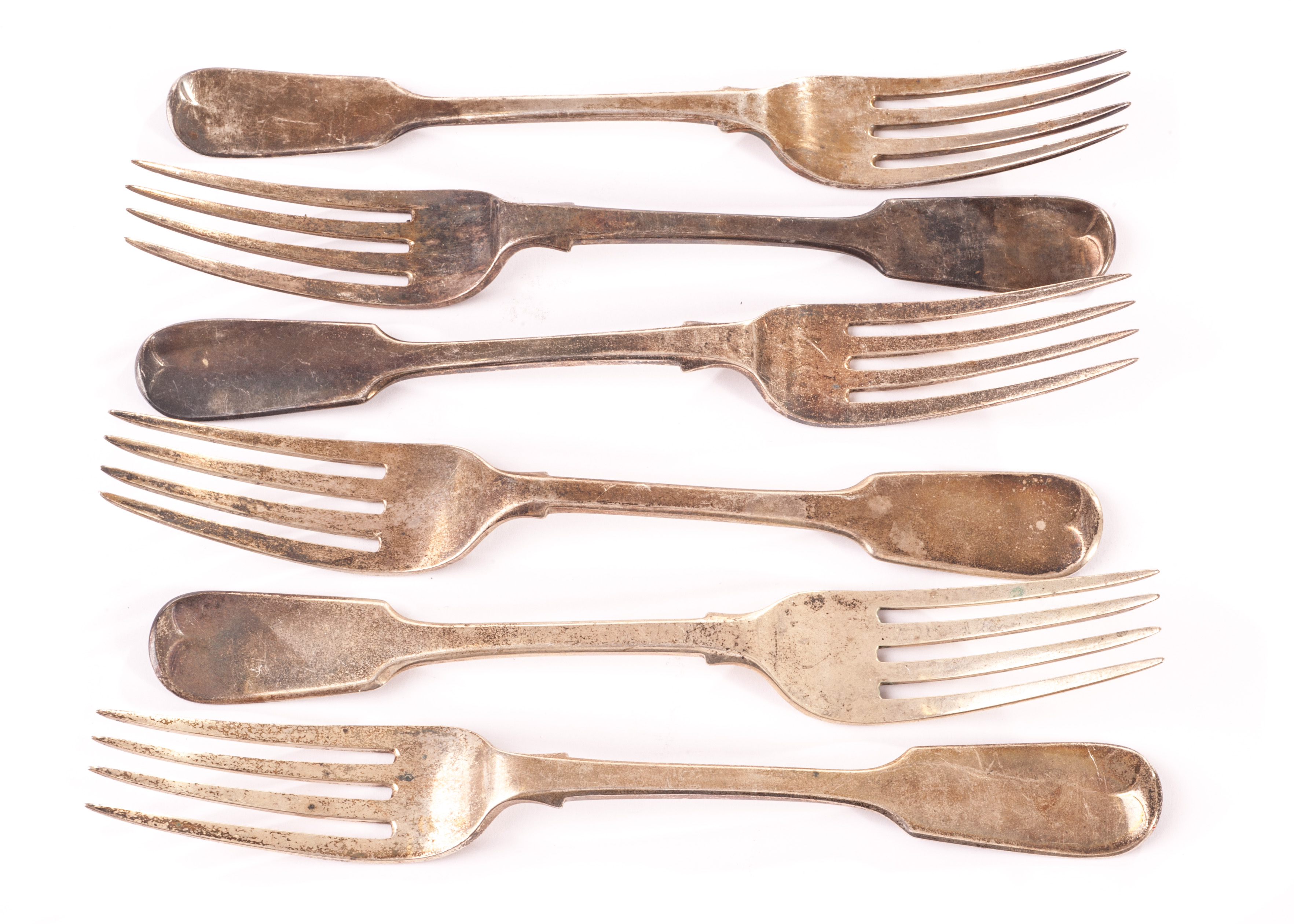 A George III & Victorian silver harlequin set of six dinner forks, all fiddle pattern with three