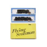 00 Gauge Locomotives by Trix and Airfix: comprising a Trix 1180DT ‘Flying Scotsman’ with double
