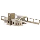 Trix Twin Railways Manyways Station: large quantity, including main buildings, diecast tower,