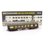 A Wrenn 00 Gauge Brighton Belle 2-car set: W3006/7 pair in Pullman Brown/Cream livery, in original