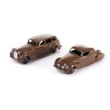 A Dinky Toys 39c Lincoln Zephyr, 39a Packard, both brown body, black ridged hubs, VG-E (2)
