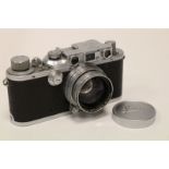 Leica IIIb Camera, chrome body from 1939 with a f/2 50mm Summitar lens