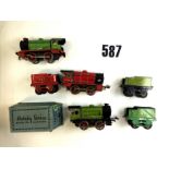 Hornby O Gauge Clockwork  MO 3132  0-4-0  Tender  Locomotives: 3435 green with red footplate and