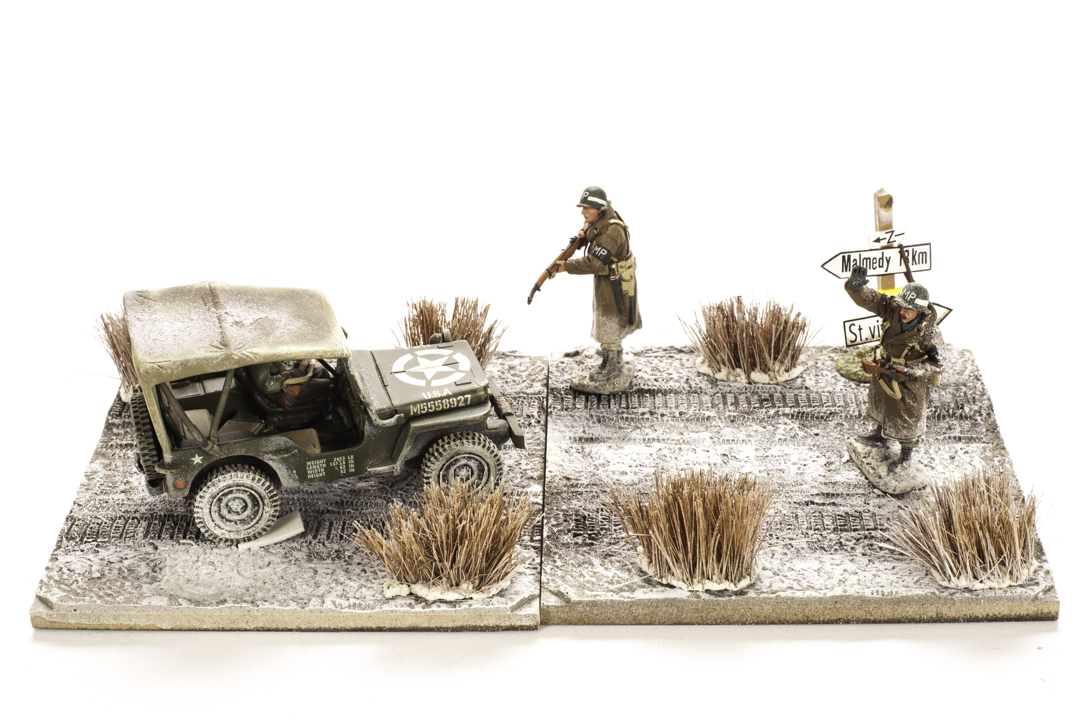 King & Country Battle of the Bulge dioramas on JG Miniatures bases, BBG02 'Winter Patrol', VG,