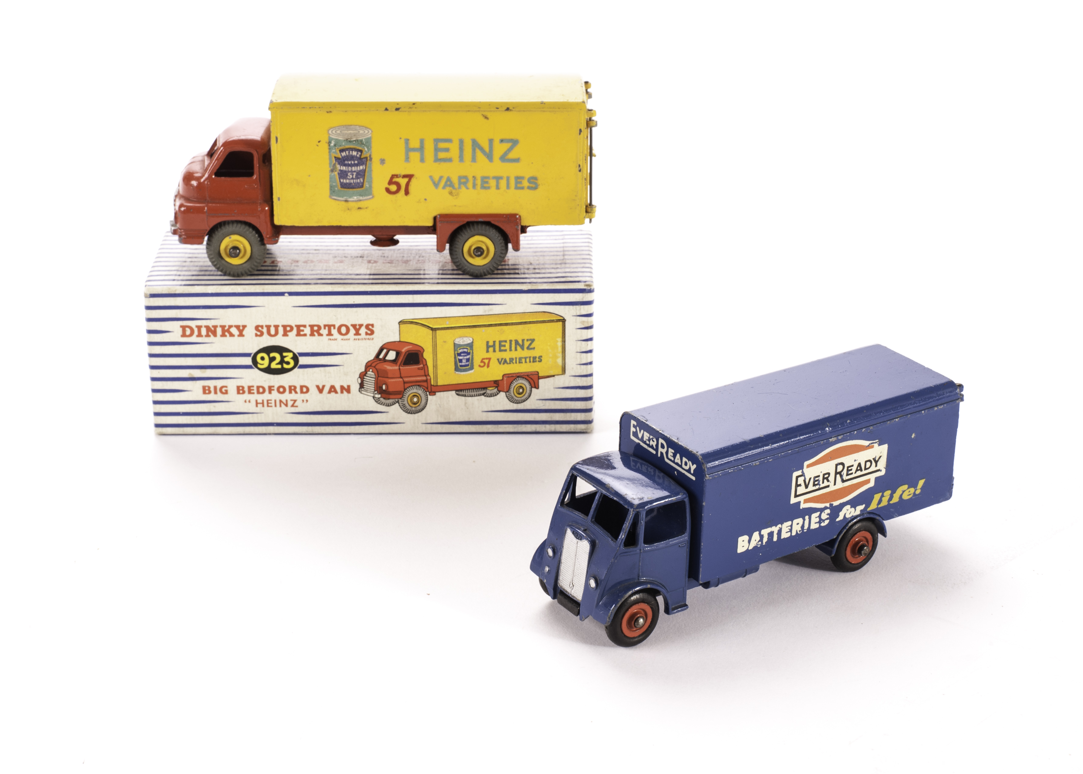 A Dinky Supertoys 923 Big Bedford "Heinz" Van, Baked Beans Can' picture, in original box with