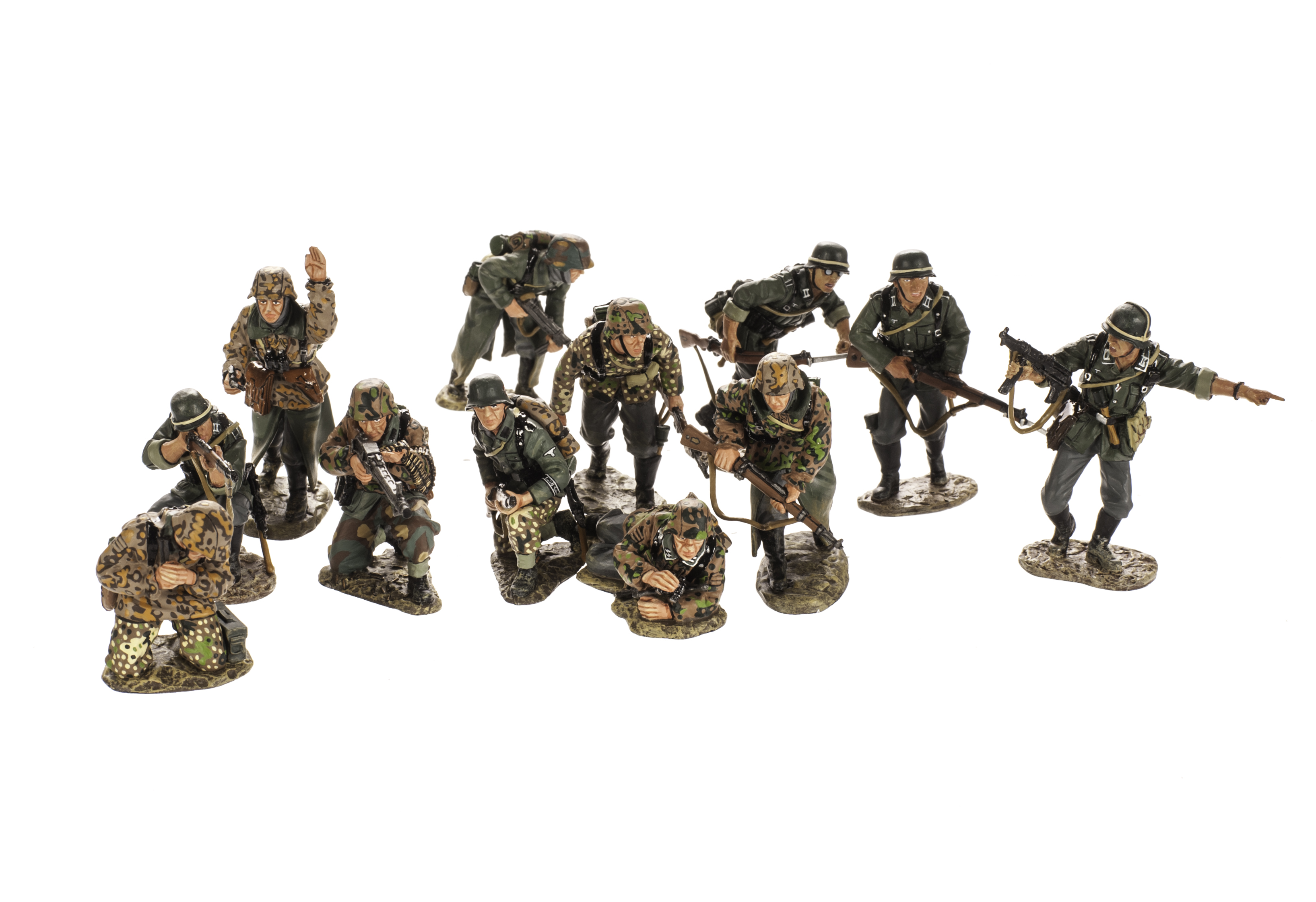 King & Country German forces WSS39 (4), WSS48 (4), WSS51 (4), G-VG, 1 F, (12), 1 figure with paint