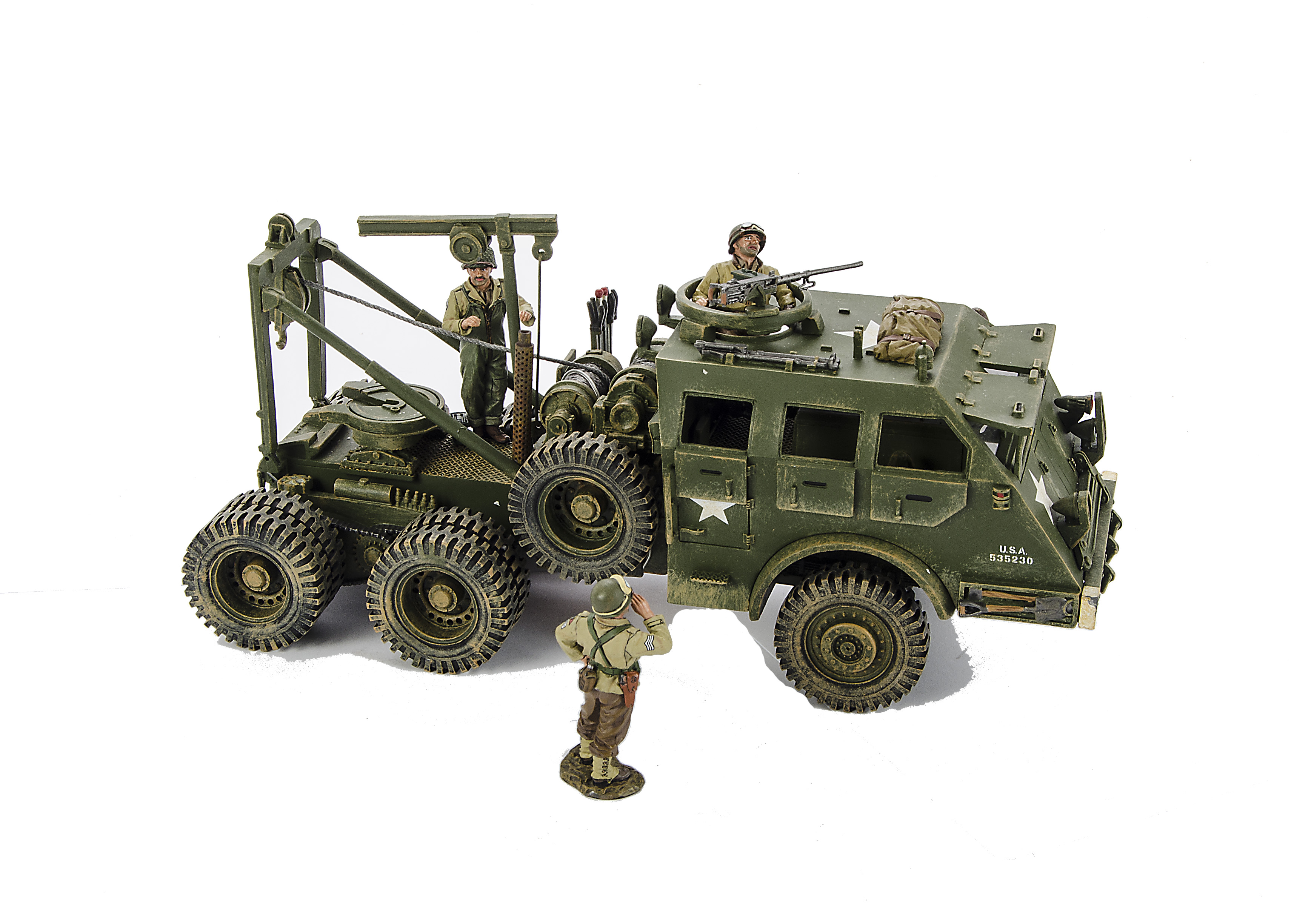 King & Country D Day series DD104(SL) US M26 Armoured Recovery Vehicle with crew (3), VG, (4)