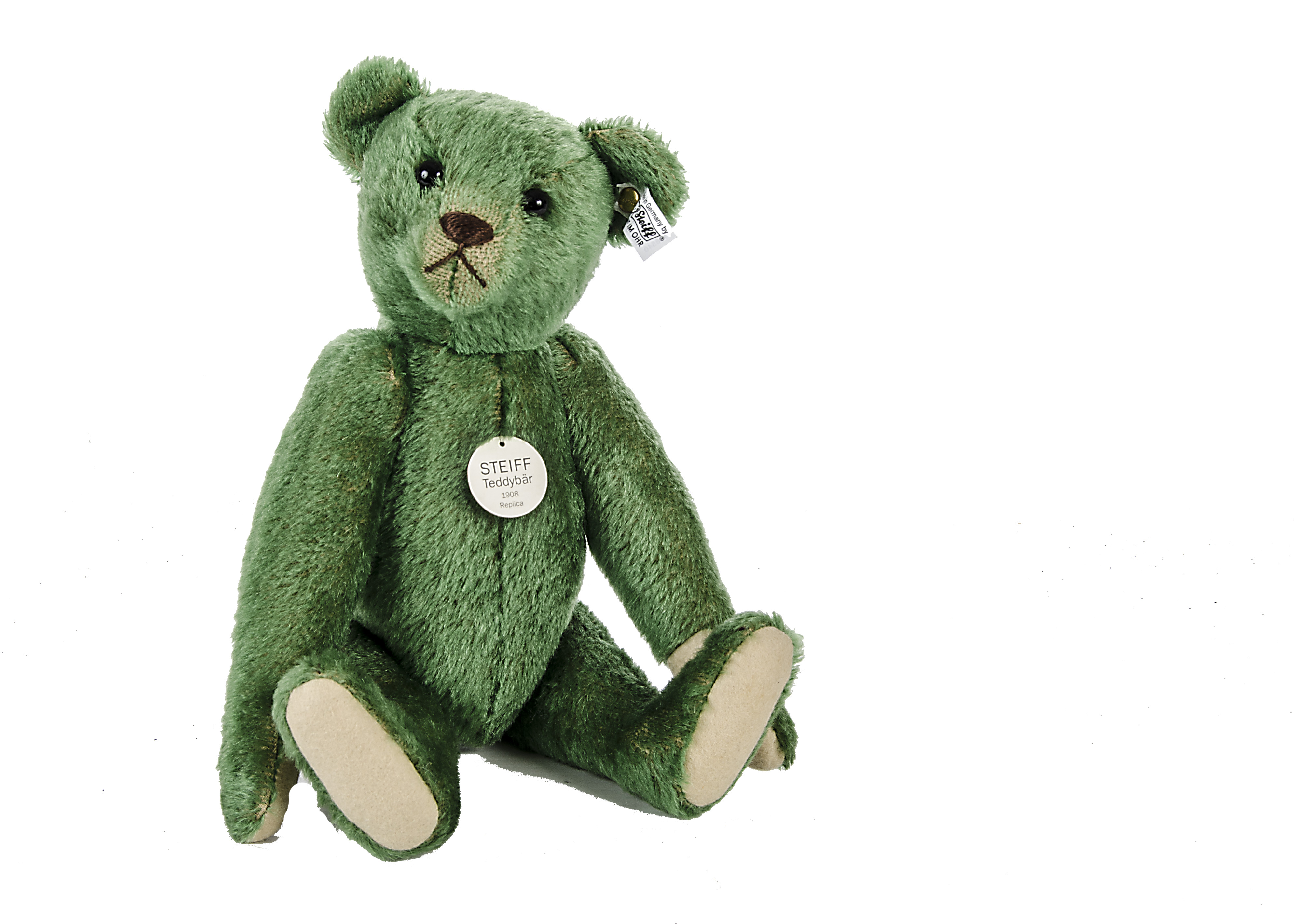 A Steiff Limited Edition green Teddy Bear 1908, 915 of 3000, in original box with certificate, 2005