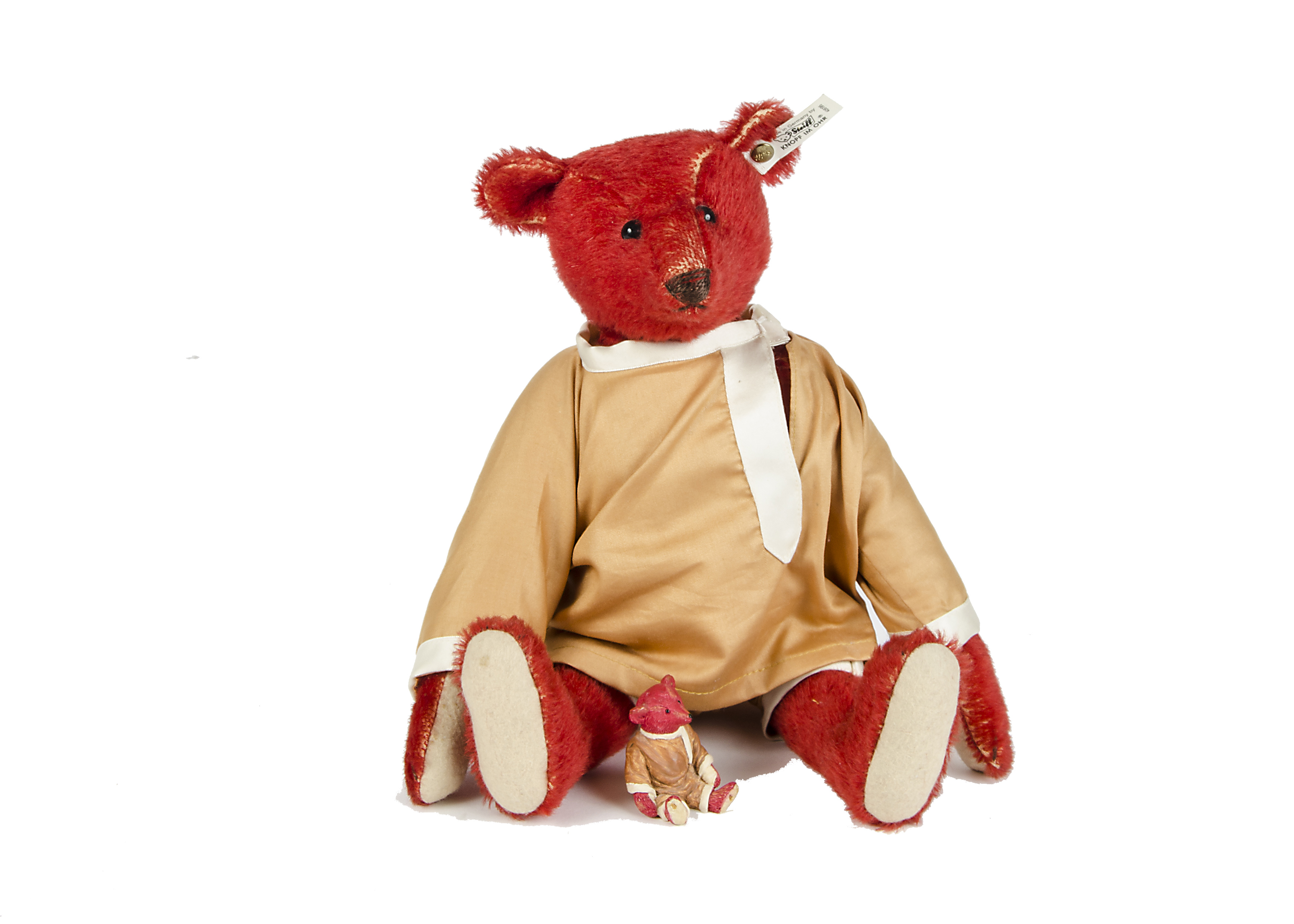 A Steiff Limited Edition Alfonzo Teddy Bear, in original box with certificate, 4481 of 5000,