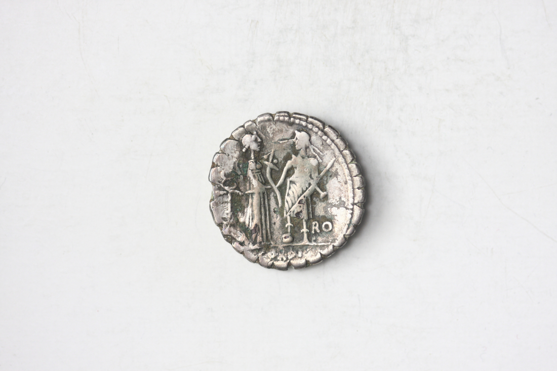 Roman Republic. Q. Fufius Calerus and Mucius Cordus. AR Denarius Serratus, 70 BC. 2.4 gms. Conjoined - Image 2 of 2