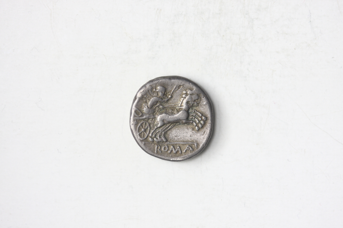 Roman Republic. Anonymous. AR Denarius, 157-155 BC. 3.92 gms. Roma head r. wearing winged helmet, - Image 2 of 2