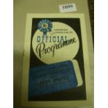 1948/49 Chesterfield v Leeds Utd, a programme from the game played on 25/09/1948, team changes, very