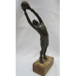 GOALKEEPER STATUE Goalkeeper statue approx 30cm in height from base to tip. Shows goalkeeper