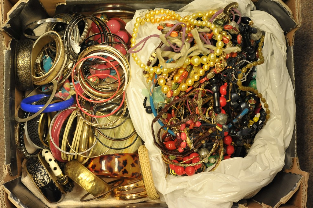 A box of modern dress jewellery