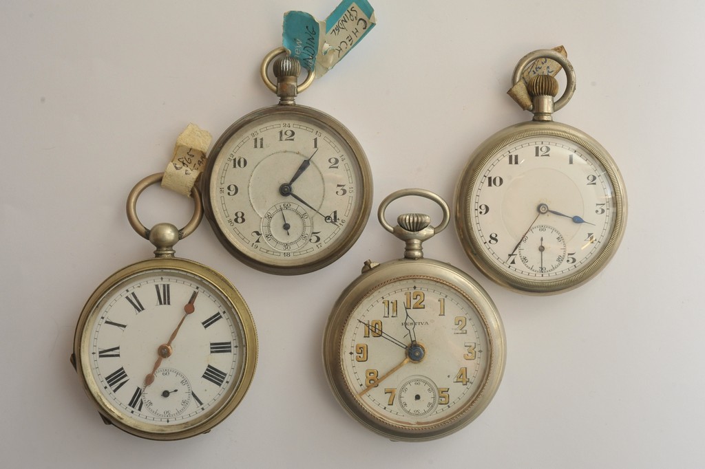 Four vintage button wind pocket watches - Image 2 of 2