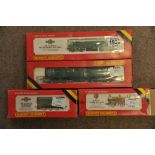 4 boxed Hornby '00' gauge diesel engines