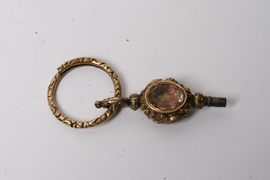 An antique watch key inset with cut and polished stones - Image 2 of 2