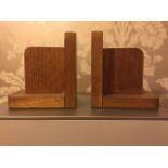 Pair of vintage oak bookends. Condition: generally good