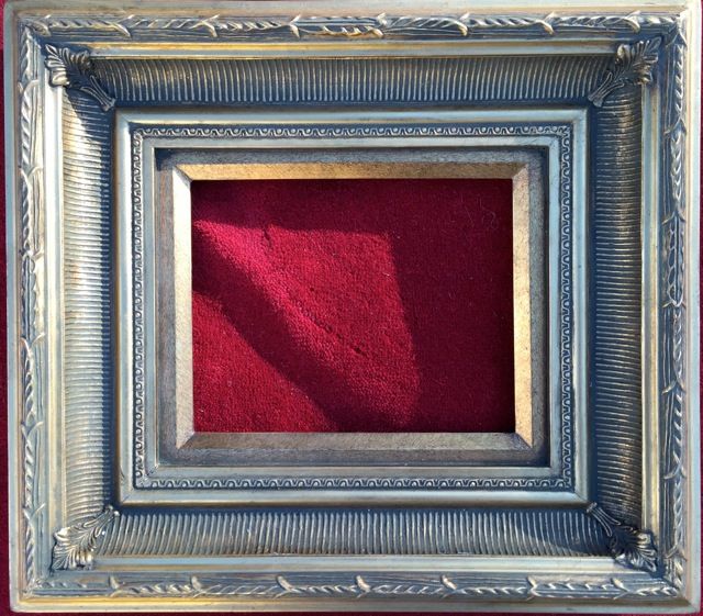 Modern gilt frame, inset: 20.5cm x 25.5cm, outer frame: 42cm x 47cm.