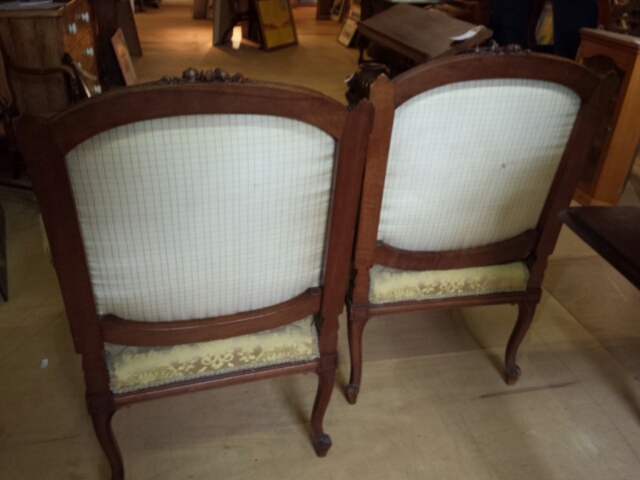 Pair of Louis XV French chairs, later reproductions but still with some age. Recovered in the latter - Image 11 of 25