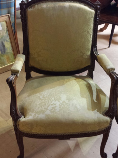 Pair of Louis XV French chairs, later reproductions but still with some age. Recovered in the latter - Image 14 of 25