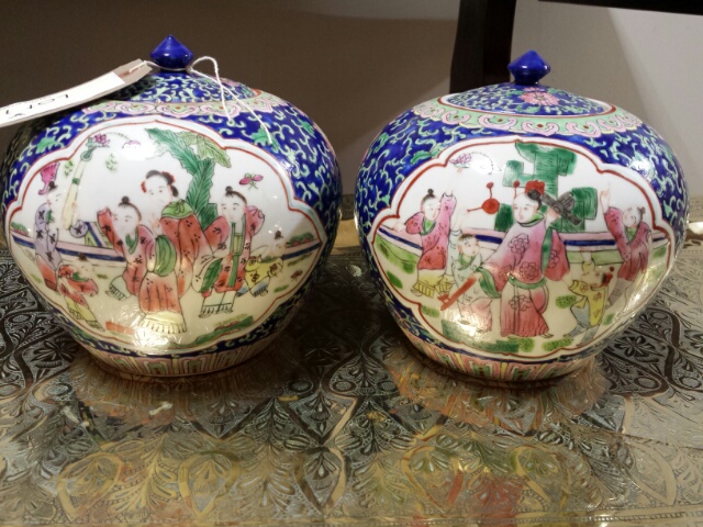 Pair of large 19thC Chinese ginger jars, lidded, bulbous form, Famille Rose on blue enamel. Tongzhi - Image 12 of 24