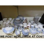 A quantity of tea and dinnerware to incl