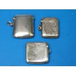 Three hallmarked silver vesta cases 62g